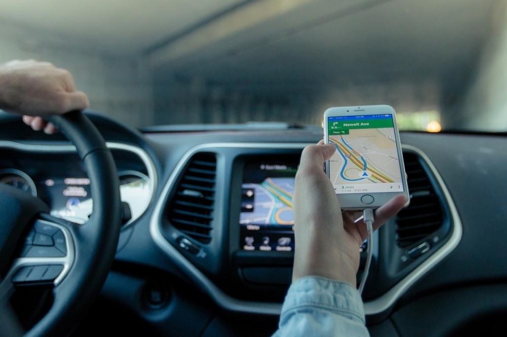 The Weekend Leader - Connected car apps stealing your data without consent, warn experts
